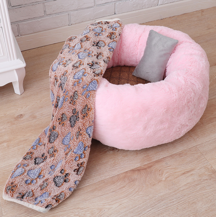 4 pcs Nest, pillow,  mat & blanket